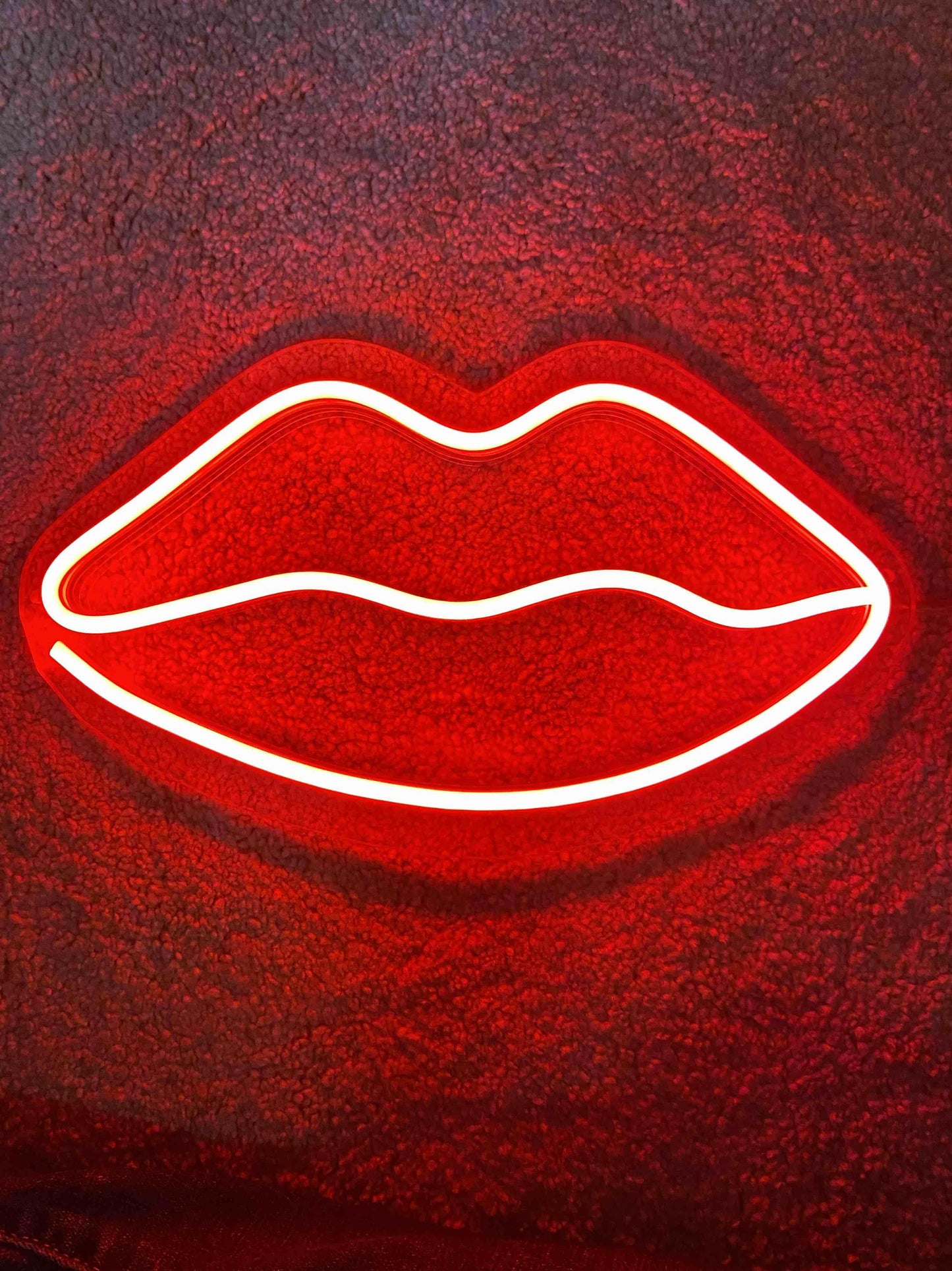 Lips custom neon.