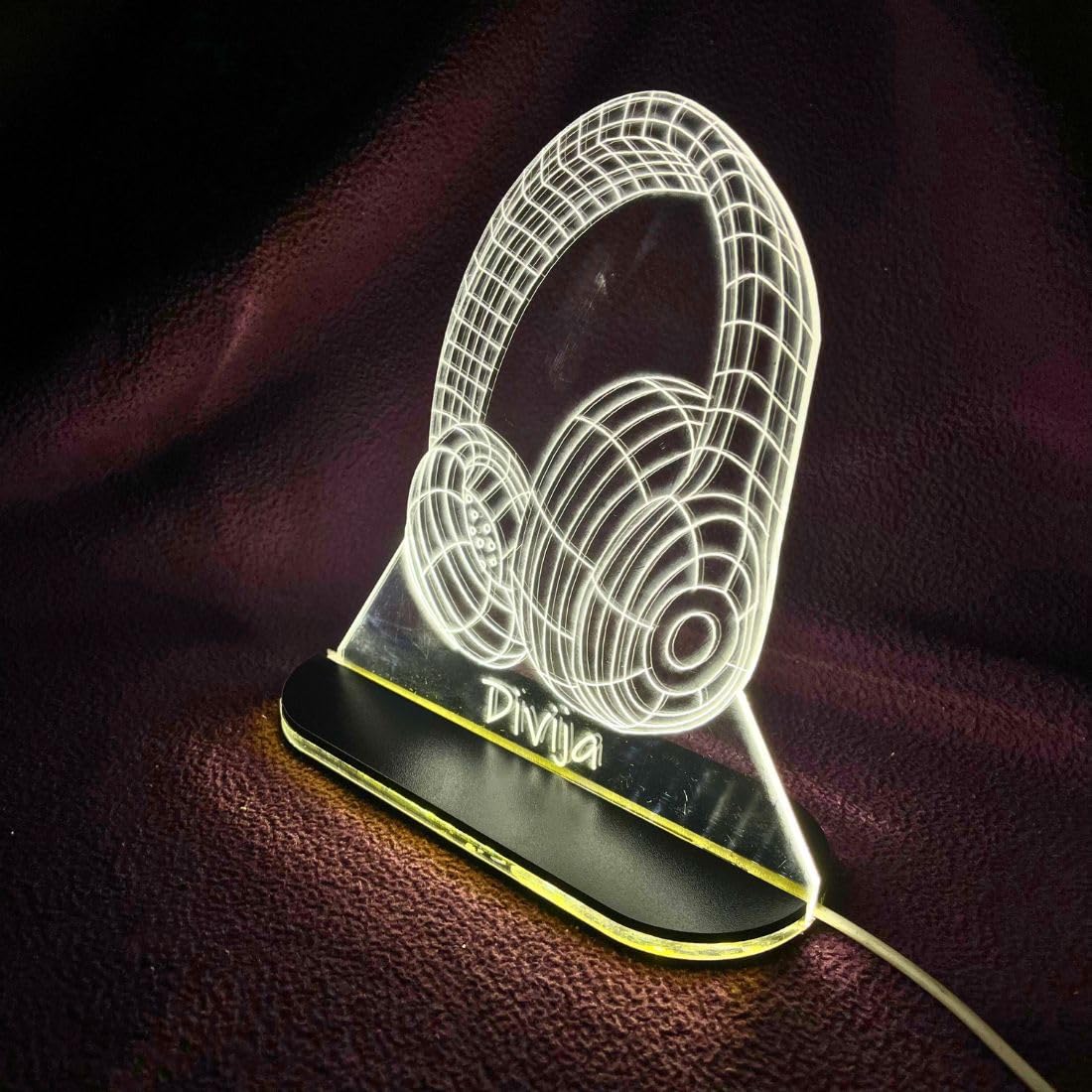 Otidge Headphone Personalised LED Name Lamp – image 2