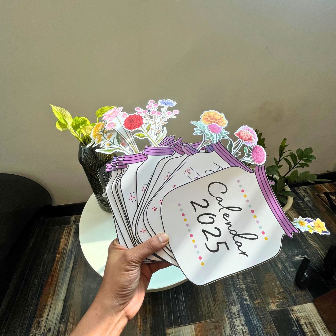 kawaii calender 2025 - Floral.
