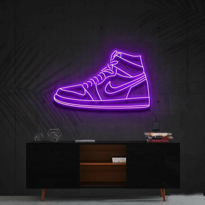 Air Jordan sign neon.