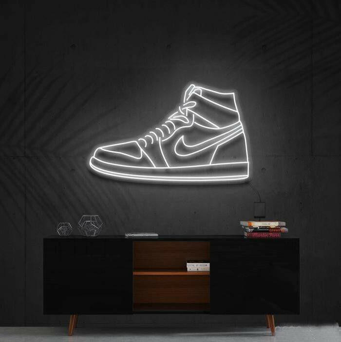 Air Jordan sign neon.